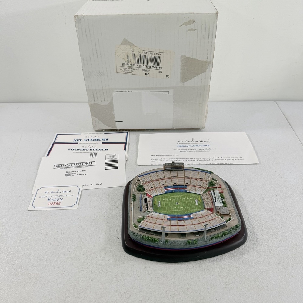 Danbury Mint Foxboro Stadium New England Patriots NFL Replica‎ Stadium W/ Box